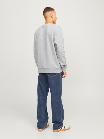 Felpa 'JJXmas Jolly' di JACK & JONES in grigio