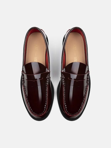 L37 HANDMADE SHOES Instappers 'TO MAKE IT EASIER' in Rood