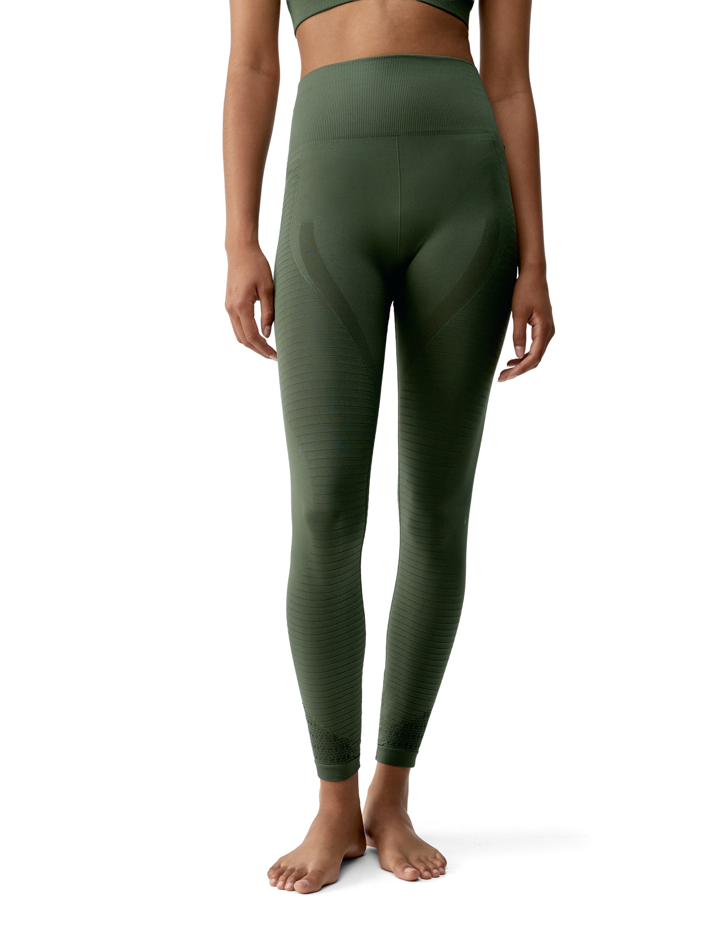 Born Skinny Leggings 'Hatha' in Green: front