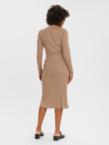 Vero Moda Maternity Kleit 'Asta', värv pruun