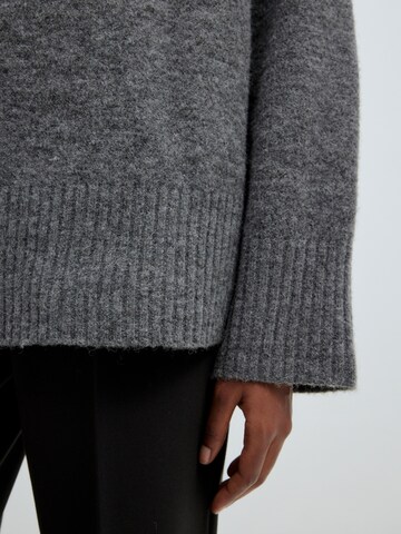 Pull-over 'Erna' EDITED en gris