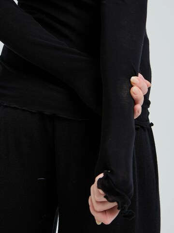 Maglietta 'Romance' di Seamless Basic in nero