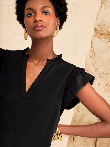 love & roses Dress in Yellow