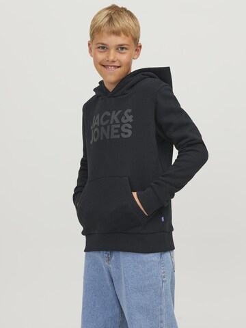 Jack & Jones Junior Regular fit Sweatshirt 'JJECORP' i svart: framsida