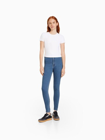 Bershka Skinny Jegginsy w kolorze niebieski