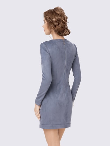 Anushka Jurk in Blauw