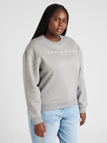 Tommy Hilfiger Curve Sweatshirt in Grau: Vorderseite