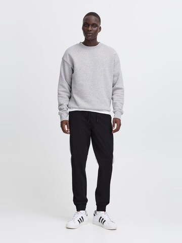 Regular Pantalon chino 'Tiago' BLEND en noir