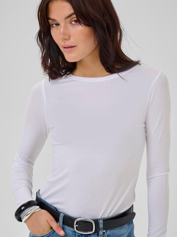 Maglietta di My Essential Wardrobe in bianco
