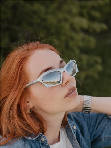 Lunettes de soleil VEYREY en blanc