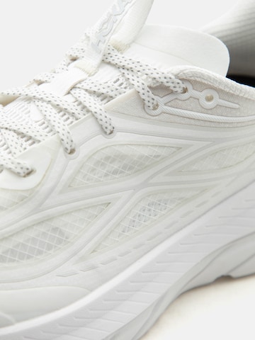 HOKA Σνίκερ χαμηλό 'MACH REMASTERED' σε λευκό