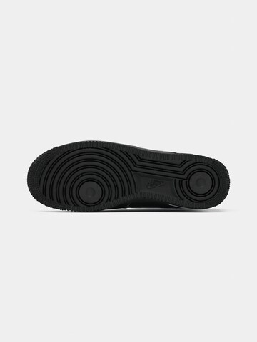 Baskets basses 'AIR FORCE 1 '07 LV8' Nike Sportswear en noir