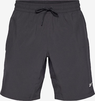 Reebok Regular Urheiluhousut värissä musta: etupuoli