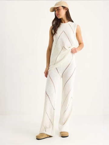 Completo pantalone di Bianco Lucci in beige