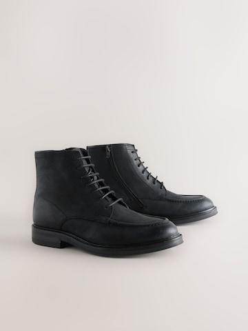 Next - Botas com atacadores 'Apron' em preto