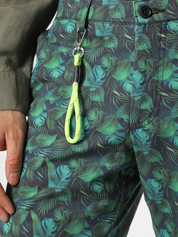 Coupe slim Pantalon 'George' Finshley & Harding London en vert