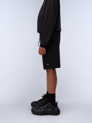 NAPAPIJRI regular Παντελόνι 'K Nalis' σε μαύρο