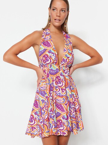 Rochie de vară de la Trendyol pe mai multe culori
