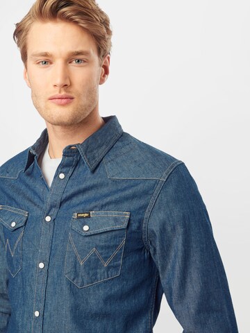 Coupe slim Chemise 'WESTERN SHIRT' WRANGLER en bleu