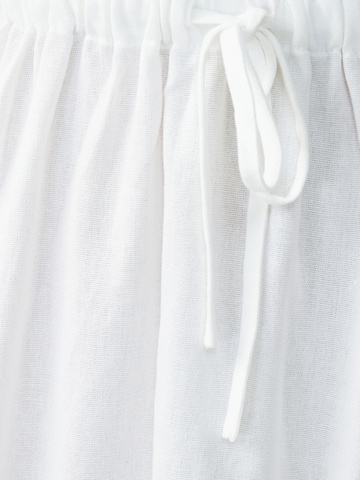 St MRLO Φόρεμα σε λευκό