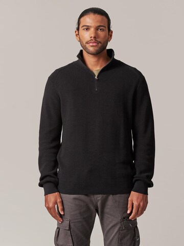 Deeluxe Sweater 'Every' in Black: front