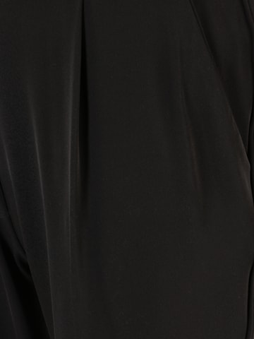 Wallis - Regular Calças com pregas em preto