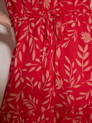 Apricot Dress ' ' in Red