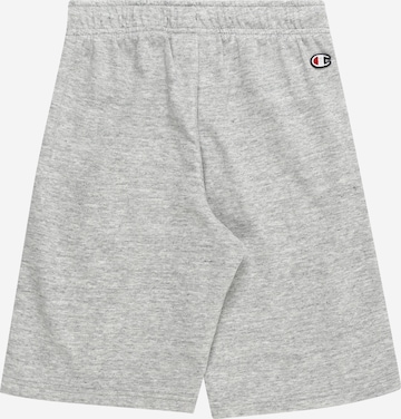 Champion Authentic Athletic Apparel Regular Shorts in Grau