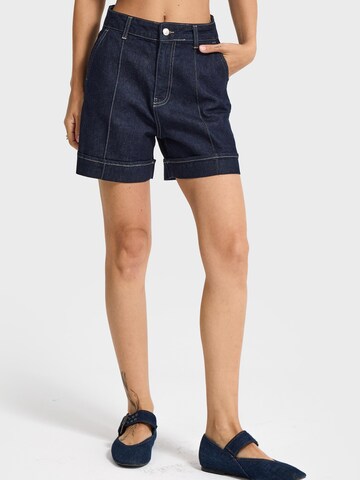 IT'S BASIC Regular Jeans 'Mini Denim Short' in Blauw