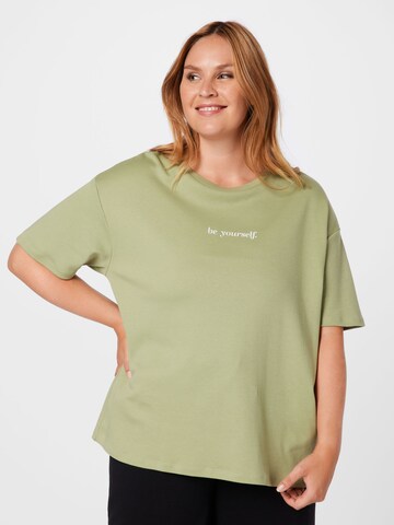 T-shirt oversize 'Be Yourself' NU-IN Plus en vert : devant