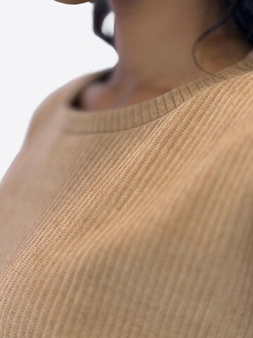 Elara Hausanzug in Braun