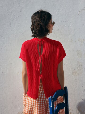 raudona Next Megzta palaidinė be rankovių