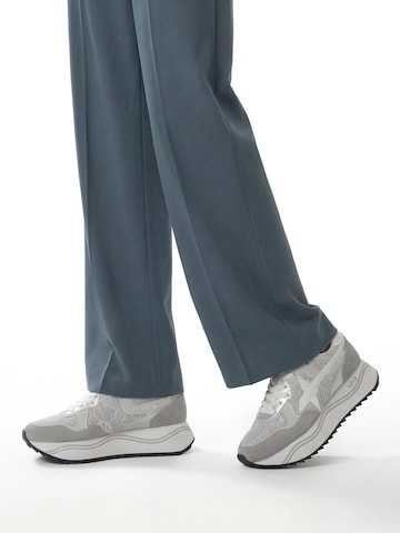 W6YZ Lace-Up Shoes 'DEVA W.' in Grey