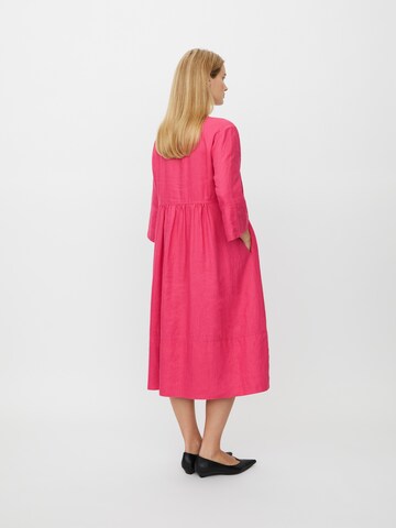 Robe d’été Masai en rose