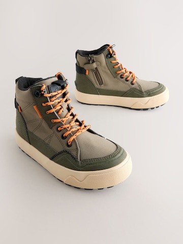 Next - Botas en verde