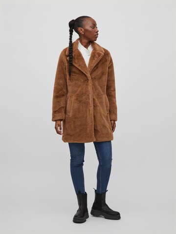 VILA Between-Seasons Coat 'Ebba' in Brown