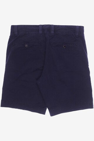 Closed Shorts in 32 in Blue
