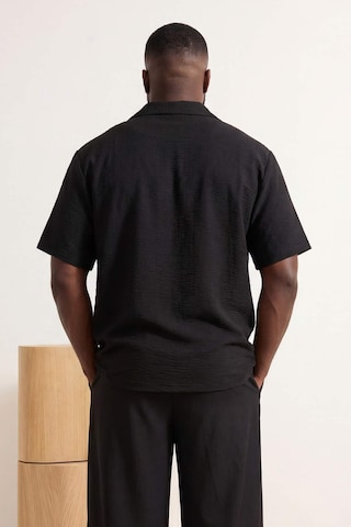 Trendyol Regular Fit Hemd in Schwarz