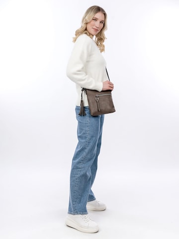 Tamaris Shoulder bag ' TAS Nele ' in Beige: front