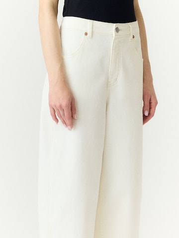 YAS - Ropa ancha Vaquero 'YASLua' en beige