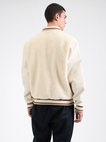 Karl Kani Tussenjas in Beige
