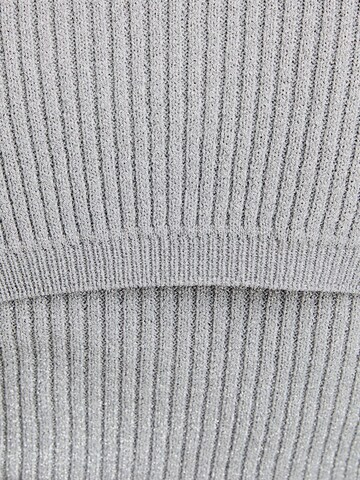 Bershka Sweter w kolorze szary