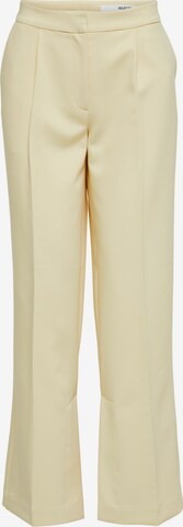 SELECTED FEMME Wide leg Trousers with creases in Yellow: front
