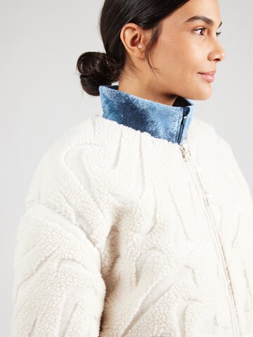 Nike Sportswear Between-season jacket in White