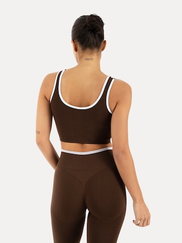 Smilodox Sporttop in Bruin