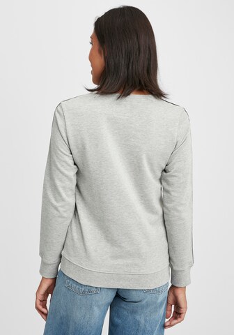 Oxmo Sweatshirt 'Gabita' in Grau