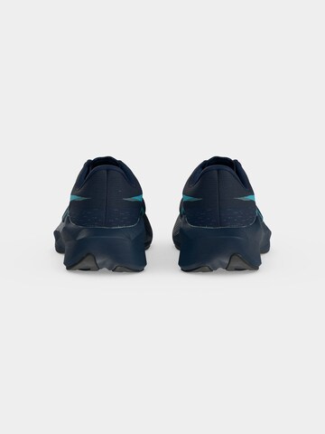 Chaussure de course 'NOVABLAST 6' ASICS en bleu