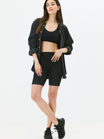 C&City Skinny Leggings in Black: front