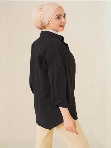 Bigdart Blouse in Black