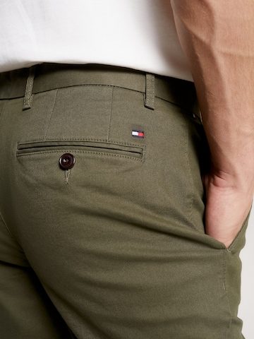 TOMMY HILFIGER Regular Chino trousers 'DENTON ESSENTIAL' in Green